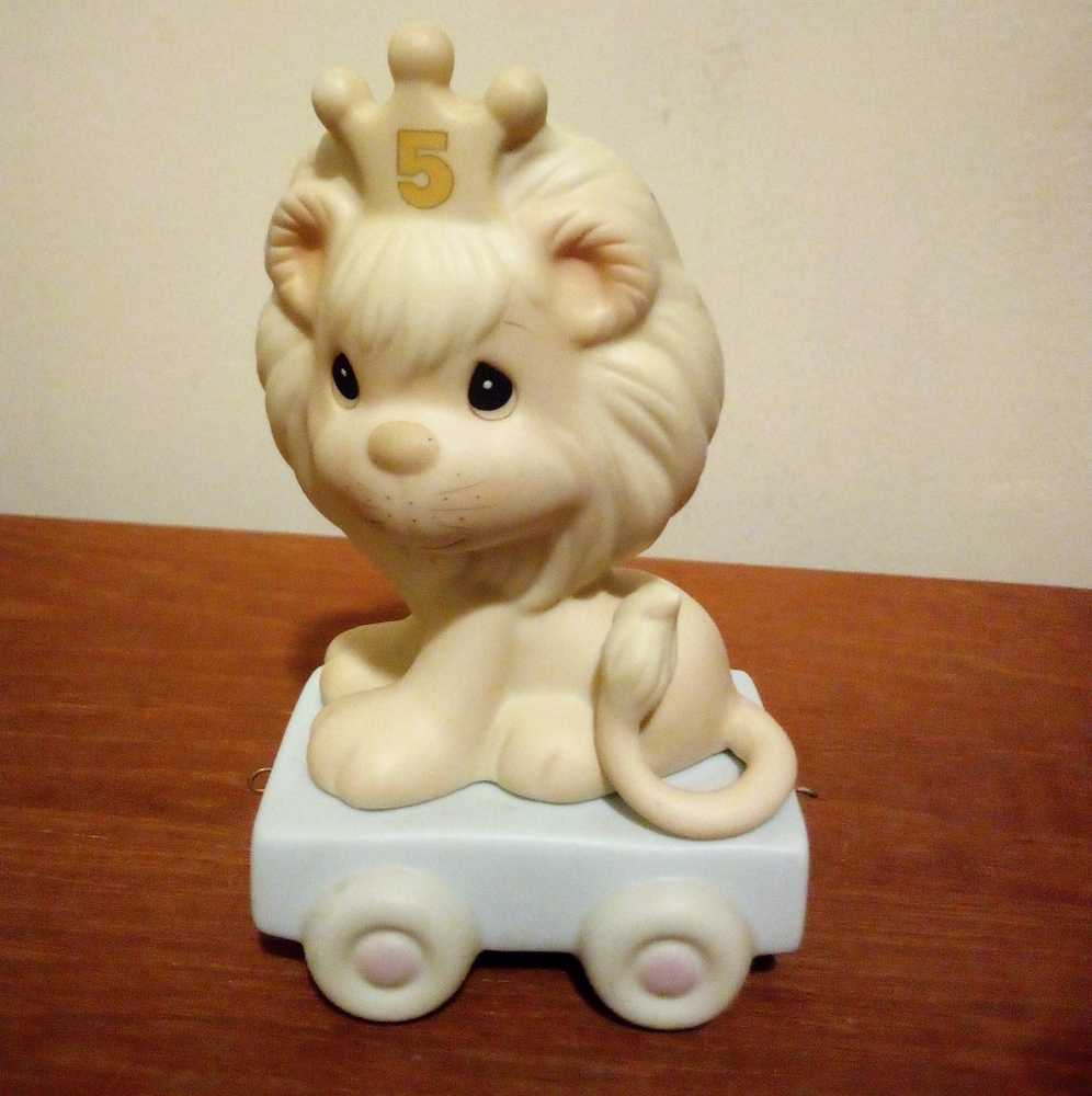 Precious Moments Birthday Train Figurine Lion5 Something To Roar About Christmas